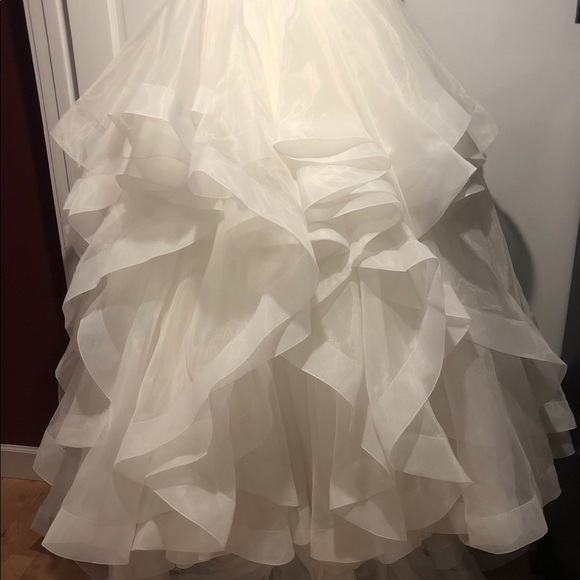 Allure overskirt A2013.  Brand New Sample - Picture 2 of 3